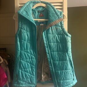 Columbia Aqua Quilted Vest